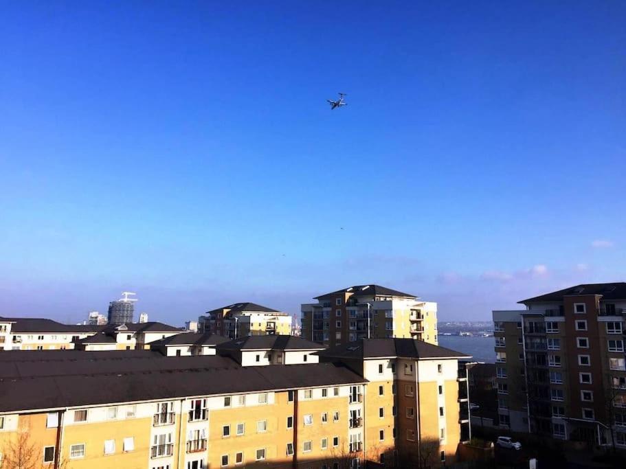 1 Bedroom Flat Near Excel, O2, Canary Wharf - London Londres Exterior foto